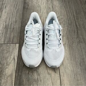 Nike Women’s White Sneakers Pegasus41 Size 7